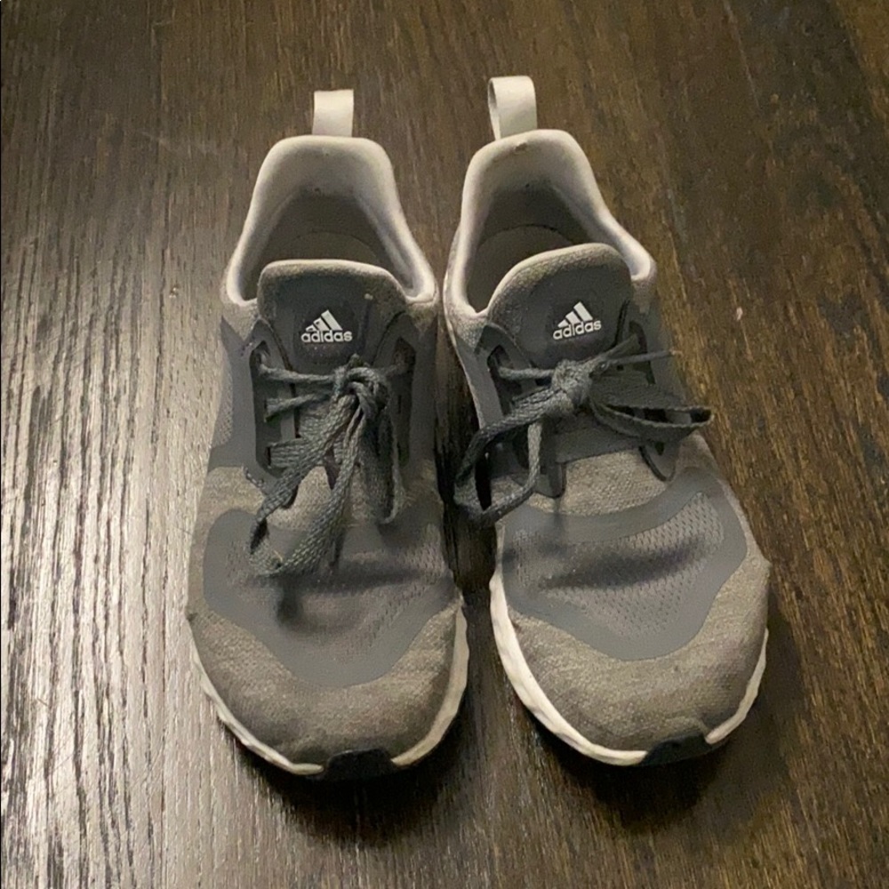 Adidas Sneakers